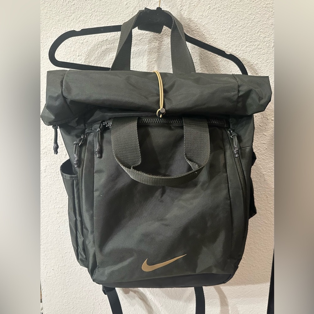Nike Vapor Energy 2.0 Army green backpack